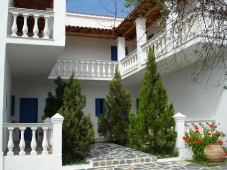 Blue Gardens Apartments Roda (Corfu) Exterior foto